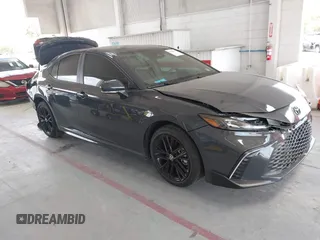2025 Toyota Camry LE z VIN 4T1DAACK6SU057540, wystawiony jako IAAI lot #42186493 z przebiegiem 2 762 mil mil oraz . Historia ofert i sprzedaży dostępna na DreamBid. Obrazek 1.