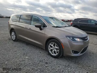 2017 Chrysler Pacifica Touring-L with VIN 2C4RC1BG0HR779917, listed as a Copart auction lot 51521515 with 95,856 mi miles and Salvage Title. Bid and sale history available at carsss.com. Image 4.