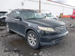 2005 Infiniti FX35 with VIN JNRAS08U45X105340, listed as a IAAI auction lot 41988077 with 228,011 mi miles. Bid and sale history available at carsss.com. Image 1.