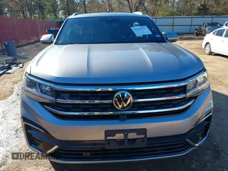 2022 Volkswagen Atlas SEL Premium R-Line with VIN 1V2FE2CA4NC218765, listed as a IAAI auction lot 41103593 with 42,008 mi miles and . Bid and sale history available at DreamBid. Image 13.
