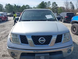 2007 Nissan Frontier XE with VIN 1N6BD06T17C411427, listed as a IAAI auction lot 41843472 with 223,339 mi miles. Bid and sale history available at carsss.com. Image 6.