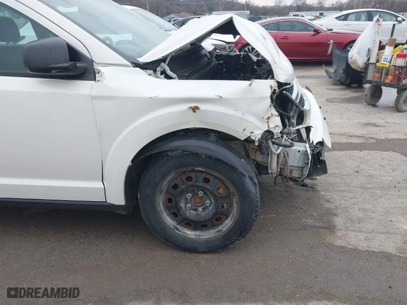 2014 Dodge Journey SE with VIN 3C4PDCAB7ET134454, listed as a IAAI auction lot 41625094 with 145,814 mi miles. Bid and sale history available at carsss.com. Image 19.