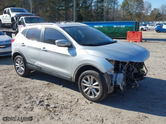 2017 Nissan Rogue Sport SV with VIN JN1BJ1CP6HW010659, listed as a IAAI auction lot 41024516 with 165,498 mi miles. Bid and sale history available at carsss.com. Image 1.