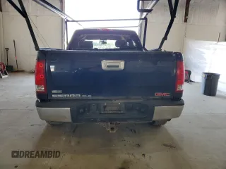 2010 GMC Sierra 1500 SLE z VIN 3GTRKVE39AG126906, wystawiony jako Copart lot #53603945 z przebiegiem 149 979 mil mil oraz Szkoda całkowita • Salvage title. Historia ofert i sprzedaży dostępna na DreamBid. Obrazek 6.