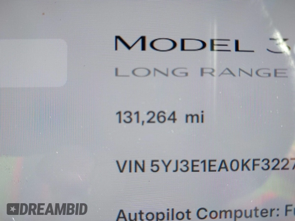 2019 Tesla Model 3 Mid Range z VIN 5YJ3E1EA0KF322776, wystawiony jako IAAI lot #41703368 z przebiegiem 131 264 mil mil oraz . Historia ofert i sprzedaży dostępna na DreamBid. Obrazek 15.