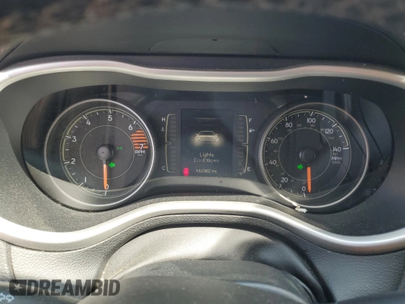 2016 Jeep Cherokee Latitude с VIN 1C4PJLCB7GW249817, выставлен на аукционе Copart как лот 59029835 с пробегом 182 362 миль миль и Списание • Salvage title. История ставок и продаж доступна на DreamBid. Изображение 9.