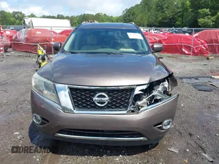 2015 Nissan Pathfinder SV z VIN 5N1AR2MN0FC704228, wystawiony jako IAAI lot #42248054 z przebiegiem 144 106 mil mil oraz . Historia ofert i sprzedaży dostępna na DreamBid. Obrazek 12.