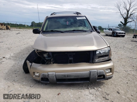 2004 Chevrolet TrailBlazer EXT LS with VIN 1GNET16S946150937, listed as a Copart auction lot 60448924 with 185,621 mi miles and Clean Title. Bid and sale history available at DreamBid. Image 5.