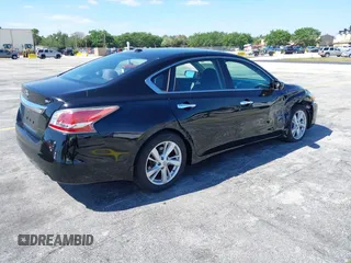 2015 Nissan Altima S with VIN 1N4AL3AP7FC288539, listed as a IAAI auction lot 42031553 with 121,050 mi miles and . Bid and sale history available at DreamBid. Image 4.