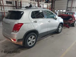 2018 Chevrolet Trax LT with VIN 3GNCJPSBXJL317104, listed as a IAAI auction lot 41761148 with 235,521 mi miles. Bid and sale history available at carsss.com. Image 4.