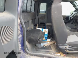 2006 Ford Ranger XLT с VIN 1FTZR45EX6PA17722, выставлен на аукционе IAAI как лот 42473030 с пробегом 137 925 миль миль и . История ставок и продаж доступна на DreamBid. Изображение 8.