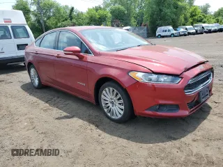 2013 Ford Fusion SE Hybrid z VIN 3FA6P0LUXDR335590, wystawiony jako Copart lot #60541395 z przebiegiem 121 975 mil mil oraz Szkoda całkowita • Salvage title. Historia ofert i sprzedaży dostępna na DreamBid. Obrazek 4.