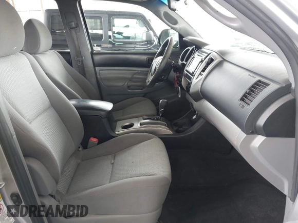 2015 Toyota Tacoma PreRunner with VIN 3TMJU4GN3FM186933, listed as a IAAI auction lot 42105924 with 362,965 mi miles and . Bid and sale history available at DreamBid. Image 5.