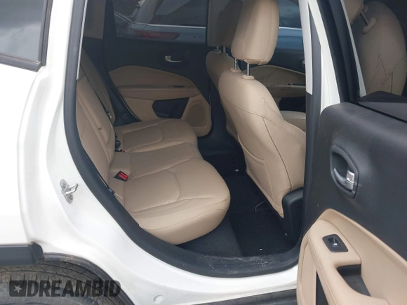 2018 Jeep Compass Sport с VIN 3C4NJCAB4JT250799, выставлен на аукционе IAAI как лот 42092922 с пробегом 91 073 миль миль и . История ставок и продаж доступна на DreamBid. Изображение 8.