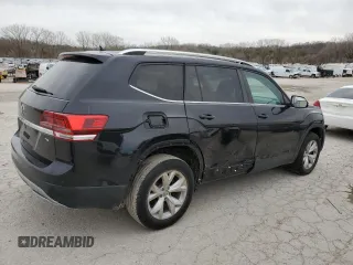 2018 Volkswagen Atlas S with VIN 1V2AP2CA4JC519759, listed as a Copart auction lot 49865655 with 135,124 mi miles and Clean title. Bid and sale history available at DreamBid. Image 3.
