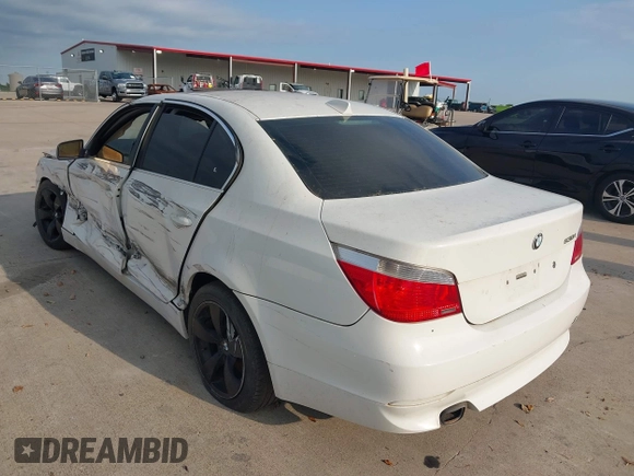 2006 BMW 5 Series 530i with VIN WBANE73526CM33895, listed as a IAAI auction lot 42192681 with 172,289 mi miles and . Bid and sale history available at carsss.com. Image 3.