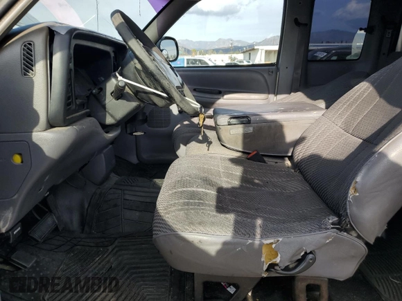 1997 Dodge Ram 2500 with VIN 3B7KC23Z0VM526798, listed as a Copart auction lot 45059435 with 298,639 mi miles and Clean Title. Bid and sale history available at carsss.com. Image 7.