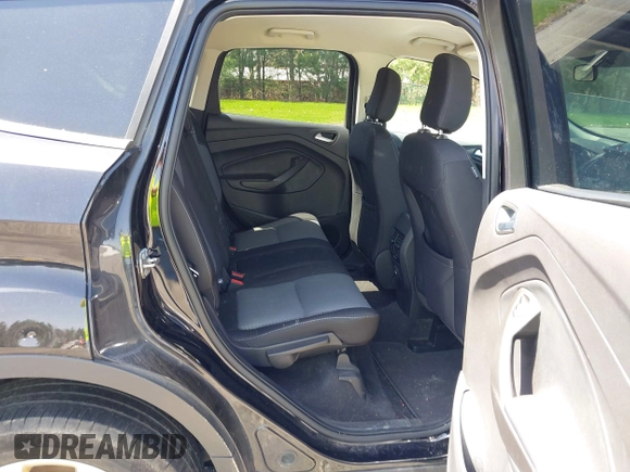 2019 Ford Escape SE z VIN 1FMCU9GD4KUA83745, wystawiony jako IAAI lot #42148855 z przebiegiem 101 592 mil mil oraz . Historia ofert i sprzedaży dostępna na DreamBid. Obrazek 8.