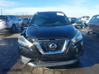2019 Nissan Kicks SV with VIN 3N1CP5CU9KL568079, listed as a IAAI auction lot 41219531 with 140,033 mi miles. Bid and sale history available at carsss.com. Image 13.