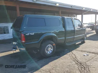2001 Ford F-250 XL with VIN 1FTNX21SX1EA80232, listed as a Copart auction lot 56067955 with 188,119 mi miles and Salvage title. Bid and sale history available at DreamBid. Image 3.