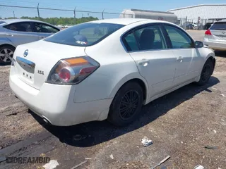 2010 Nissan Altima 2.5 S with VIN 1N4AL2AP6AN505554, listed as a IAAI auction lot 42035763 with 239,705 mi miles. Bid and sale history available at carsss.com. Image 4.