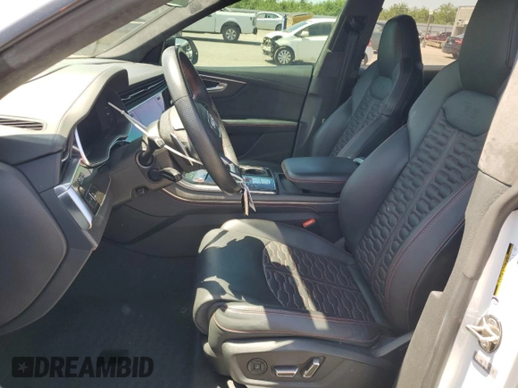 2021 Audi RS Q8 z VIN WU1ARBF19MD042271, wystawiony jako Copart lot #55304785 z przebiegiem 23 560 mil mil oraz Szkody całkowita. Historia ofert i sprzedaży dostępna na DreamBid. Obrazek 7.
