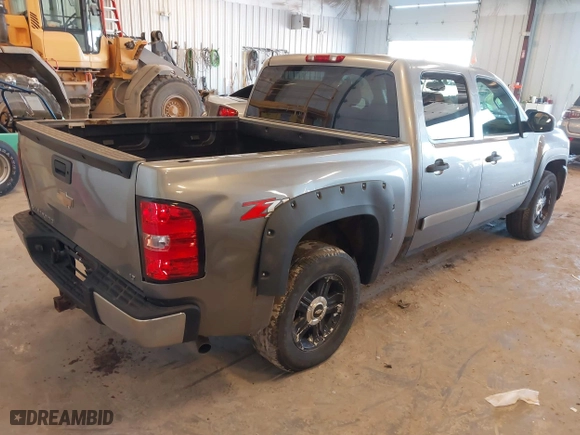 2007 Chevrolet Silverado 1500 LS with VIN 2GCEK13C571501993, listed as a IAAI auction lot 41984825 with 1 mi miles. Bid and sale history available at carsss.com. Image 4.