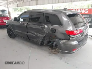 2017 Jeep Grand Cherokee Altitude с VIN 1C4RJFAG7HC700367, выставлен на аукционе IAAI как лот 42187595 с пробегом 105 880 миль миль и . История ставок и продаж доступна на DreamBid. Изображение 3.