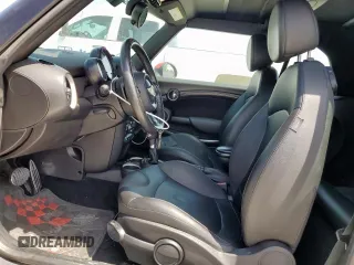 2013 MINI Convertible S с VIN WMWZP3C57DT705259, выставлен на аукционе Copart как лот 59954795 с пробегом 132 988 миль миль и Списание • Salvage title. История ставок и продаж доступна на DreamBid. Изображение 7.