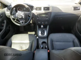 2012 Volkswagen Jetta SE с VIN 3VWDP7AJ3CM321946, выставлен на аукционе Copart как лот 52621115 с пробегом 195 166 миль миль и На запчасти • Non repairable. История ставок и продаж доступна на DreamBid. Изображение 8.
