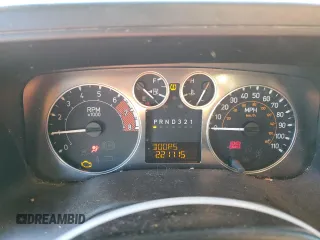 2007 Hummer H3 SUV with VIN 5GTDN13E078148668, listed as a Copart auction lot 85303204 with 221,115 mi miles and Salvage Title. Bid and sale history available at DreamBid. Image 9.