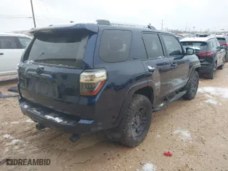2020 Toyota 4Runner SR5 with VIN JTEBU5JR1L5805614, listed as a IAAI auction lot 41295454 with 50,385 mi miles. Bid and sale history available at carsss.com. Image 4.