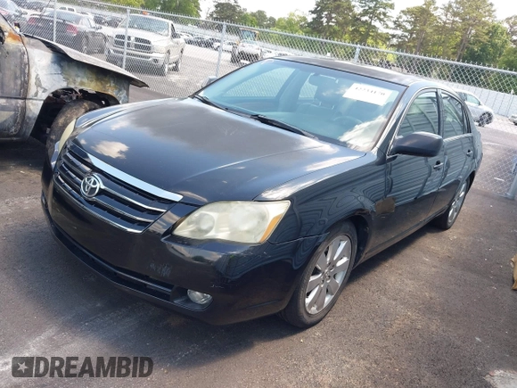 2005 Toyota Avalon XL with VIN 4T1BK36B55U002755, listed as a IAAI auction lot 42234170 with 290,587 mi miles and . Bid and sale history available at DreamBid. Image 2.