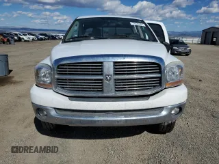 2006 Dodge 1500 SLT z VIN 1D7HU18N56S614848, wystawiony jako Copart lot #71539304 z przebiegiem Nie podano mil oraz Czysty tytuł • Clean title. Historia ofert i sprzedaży dostępna na DreamBid. Obrazek 5.