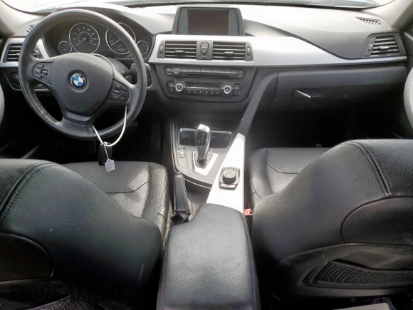 2013 BMW 3 Series 328i with VIN WBA3A5G57DNP19096, listed as a Copart auction lot 50790425 with 0 mi miles and Salvage Title. Bid and sale history available at carsss.com. Image 8.