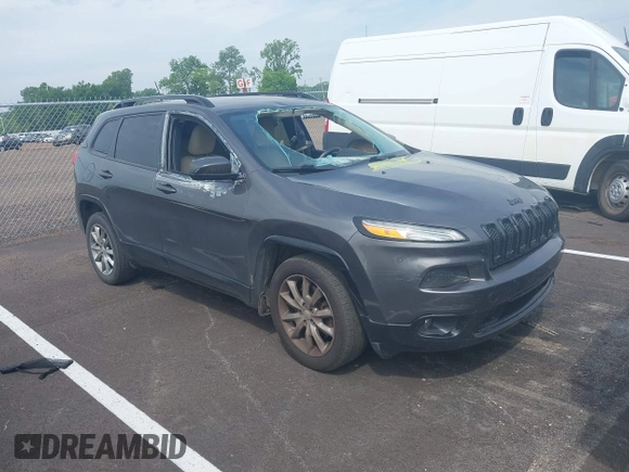 2018 Jeep Cherokee Latitude Tech Connect с VIN 1C4PJLCB3JD607790, выставлен на аукционе IAAI как лот 42482247 с пробегом 172 655 миль миль и . История ставок и продаж доступна на DreamBid. Изображение 1.