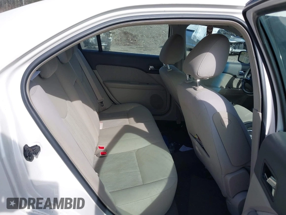 2010 Mercury Milan with VIN 3MEHM0HA4AR620290, listed as a IAAI auction lot 41962238 with 21,556 mi miles and . Bid and sale history available at DreamBid. Image 8.