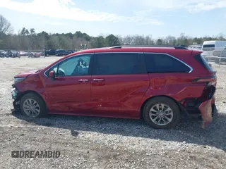 2025 Toyota Sienna XLE with VIN 5TDYRKEC7SS236507, listed as a IAAI auction lot 41635251 with 2,422 mi miles and . Bid and sale history available at DreamBid. Image 15.