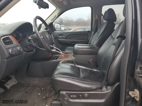 2008 Chevrolet Tahoe LTZ with VIN 1GNFK13008J195746, listed as a Copart auction lot 44428295 with 267,461 mi miles and Salvage Title. Bid and sale history available at carsss.com. Image 7.