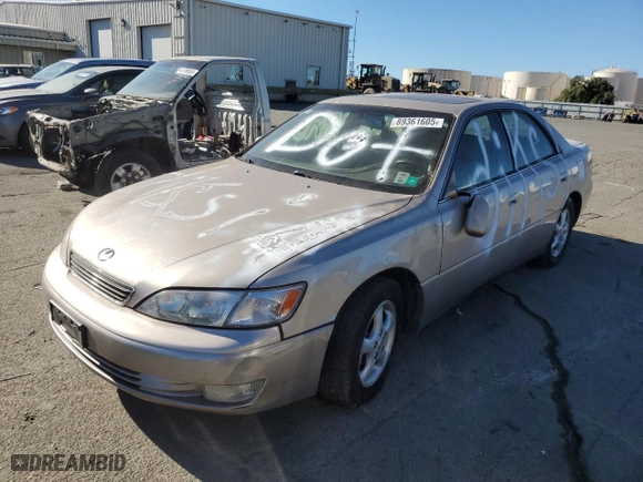 1999 Lexus ES 300 Luxury Sport Sdn with VIN JT8BF28G5X5065023, listed as a Copart auction lot 89361605 with 139,214 mi miles and Salvage Title. Bid and sale history available at carsss.com. Image 1.