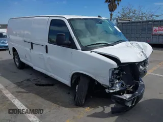 2023 GMC Savana Cargo with VIN 1GTW7BFP9P1224412, listed as a IAAI auction lot 42015142 with 26,699 mi miles. Bid and sale history available at carsss.com. Image 1.