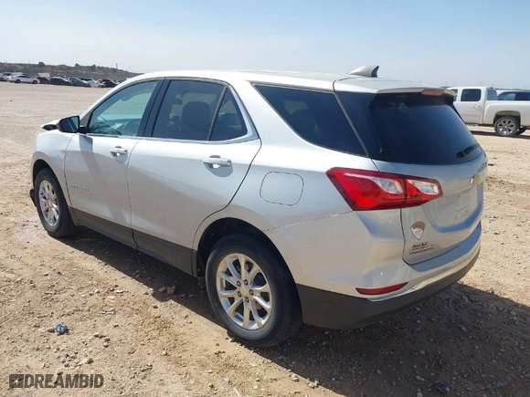 2020 Chevrolet Equinox LT with VIN 2GNAXKEV5L6235688, listed as a IAAI auction lot 41731406 with 30,698 mi miles. Bid and sale history available at carsss.com. Image 3.