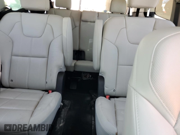 2022 Kia Telluride EX with VIN 5XYP34HC5NG299630, listed as a Copart auction lot 55472225 with 33,322 mi miles and Salvage title. Bid and sale history available at DreamBid. Image 10.