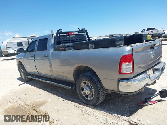 2022 Ram 2500 Tradesman z VIN 3C6UR5HJ7NG387674, wystawiony jako IAAI lot #42189557 z przebiegiem 125 045 mil mil oraz . Historia ofert i sprzedaży dostępna na DreamBid. Obrazek 14.