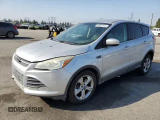2013 Ford Escape SE с VIN 1FMCU9G91DUA14350, выставлен на аукционе Copart как лот 63651315 с пробегом 165 414 миль миль и Списание • Salvage title. История ставок и продаж доступна на DreamBid. Изображение 1.