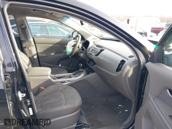 2016 Kia Sportage LX with VIN KNDPBCAC6G7853992, listed as a IAAI auction lot 41292698 with 106,803 mi miles and . Bid and sale history available at carsss.com. Image 5.