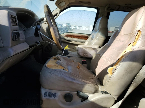 2001 Ford Excursion Limited with VIN 1FMNU42S01ED72891, listed as a Copart auction lot 89221445 with 16,990 mi miles and Clean title. Bid and sale history available at DreamBid. Image 7.