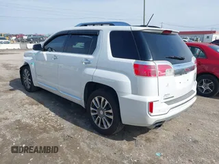 2017 GMC Terrain Denali z VIN 2GKFLRE32H6166259, wystawiony jako IAAI lot #41585603 z przebiegiem 95 508 mil mil oraz . Historia ofert i sprzedaży dostępna na DreamBid. Obrazek 3.