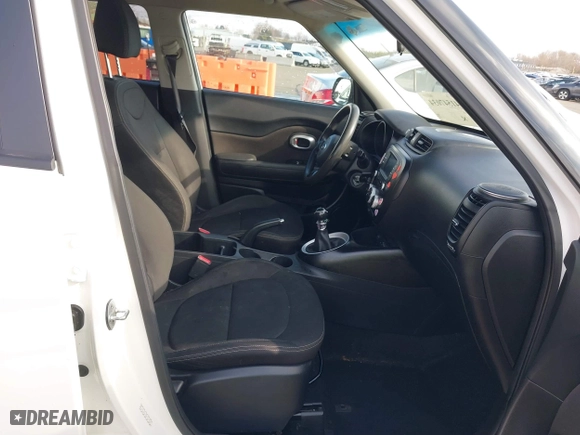 2019 Kia Soul with VIN KNDJN2A20K7697018, listed as a IAAI auction lot 41547034 with 86,624 mi miles. Bid and sale history available at carsss.com. Image 5.