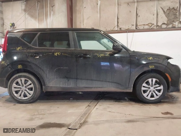 2022 Kia Soul LX with VIN KNDJ23AU5N7804505, listed as a IAAI auction lot 41354390 with 44,001 mi miles. Bid and sale history available at carsss.com. Image 13.